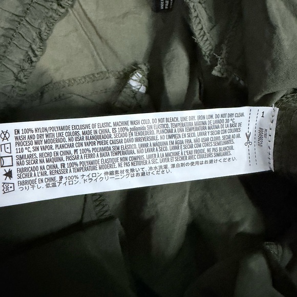 Forever 21 Olive Joggers - Picture 3 of 3